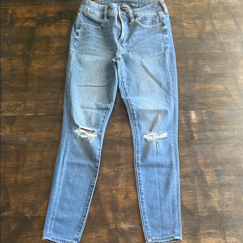 American Eagle Outfitters Women's Ripped Skinny Jeans - Medium Blue